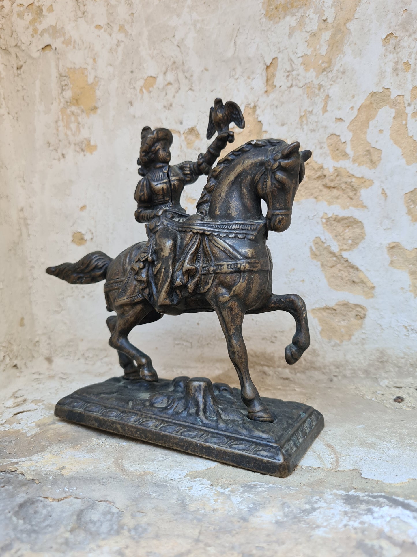 Set of 2 bronze horses with Jacoba van Beieren bookends