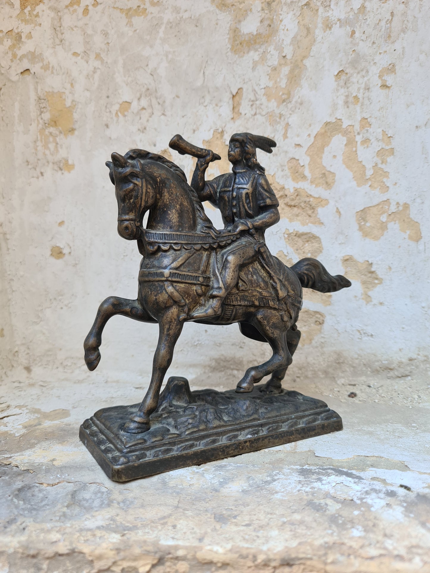 Set of 2 bronze horses with Jacoba van Beieren bookends