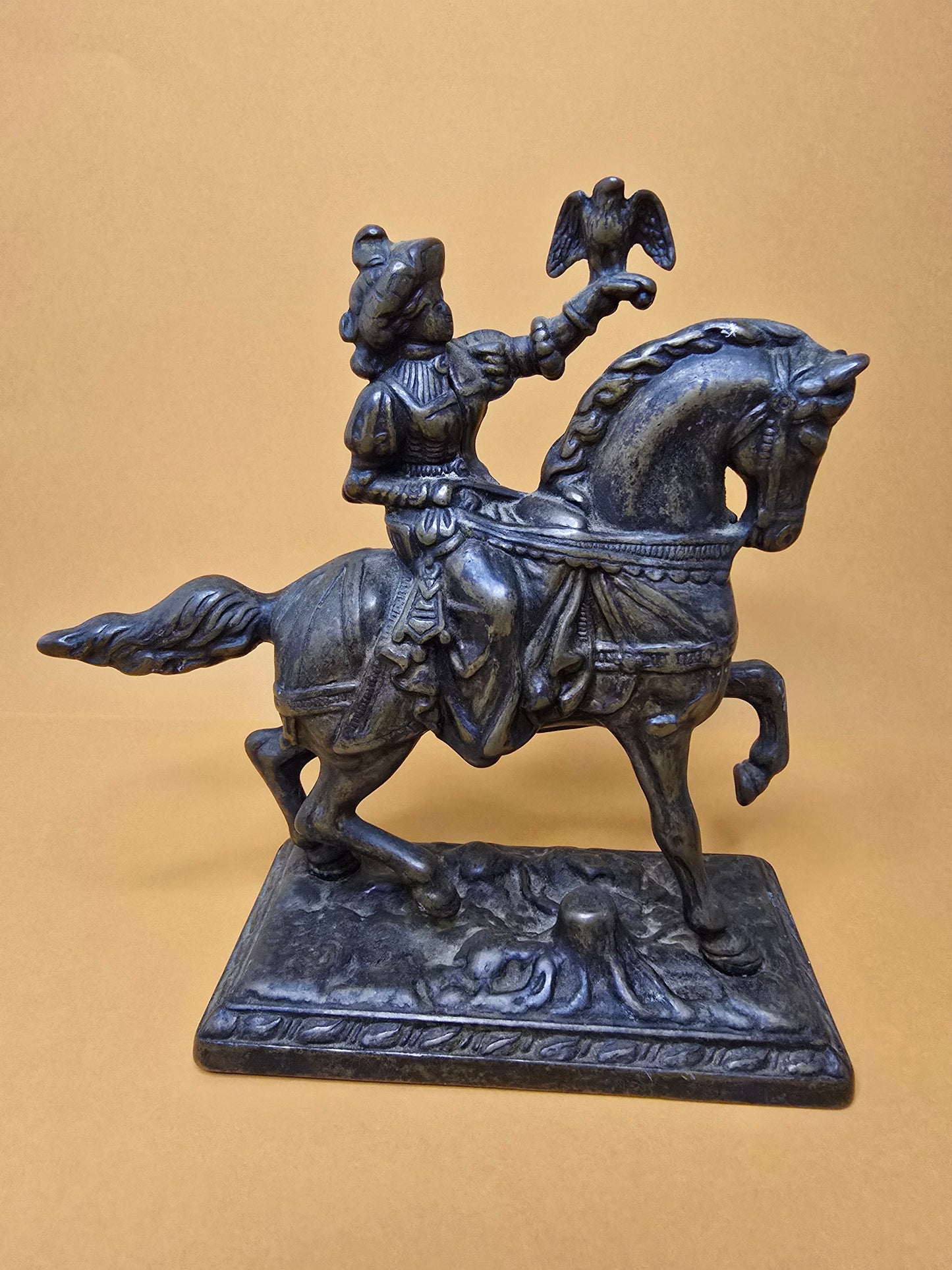 Set of 2 bronze horses with Jacoba van Beieren bookends