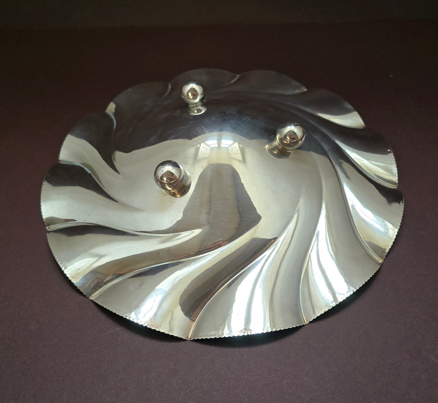 Ibis Swirl Bowl on Ball Feet - Italy 1950s