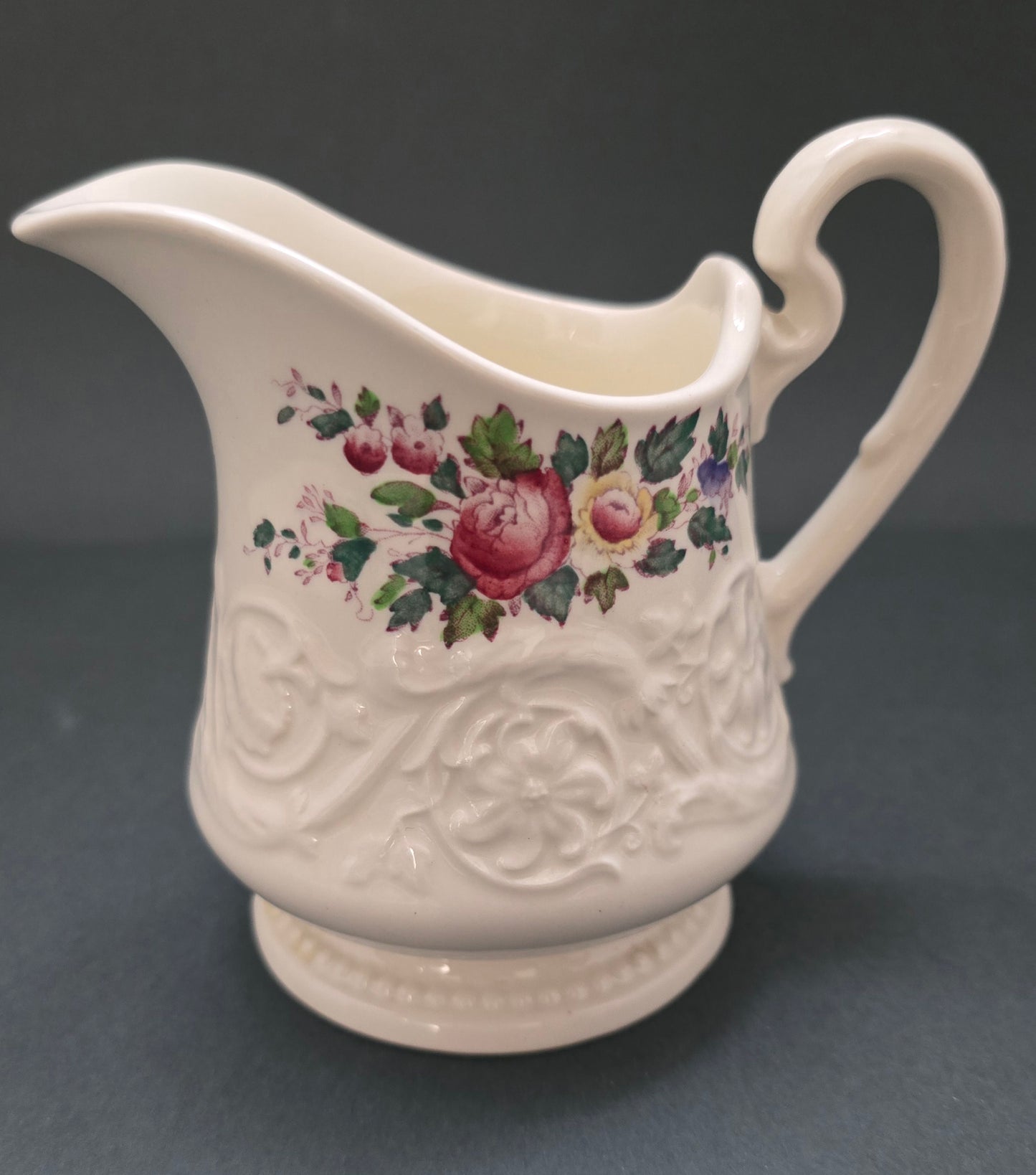 1985 Wedgwood Swansea Tea Service Pieces - Etruria England