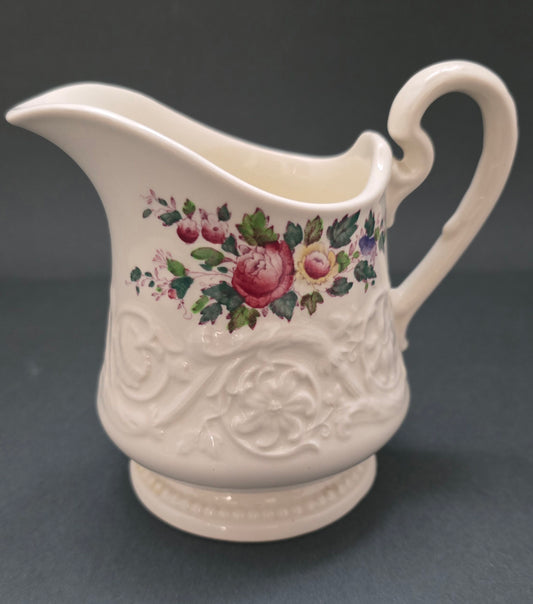 1985 Wedgwood Swansea Tea Service Pieces - Etruria England