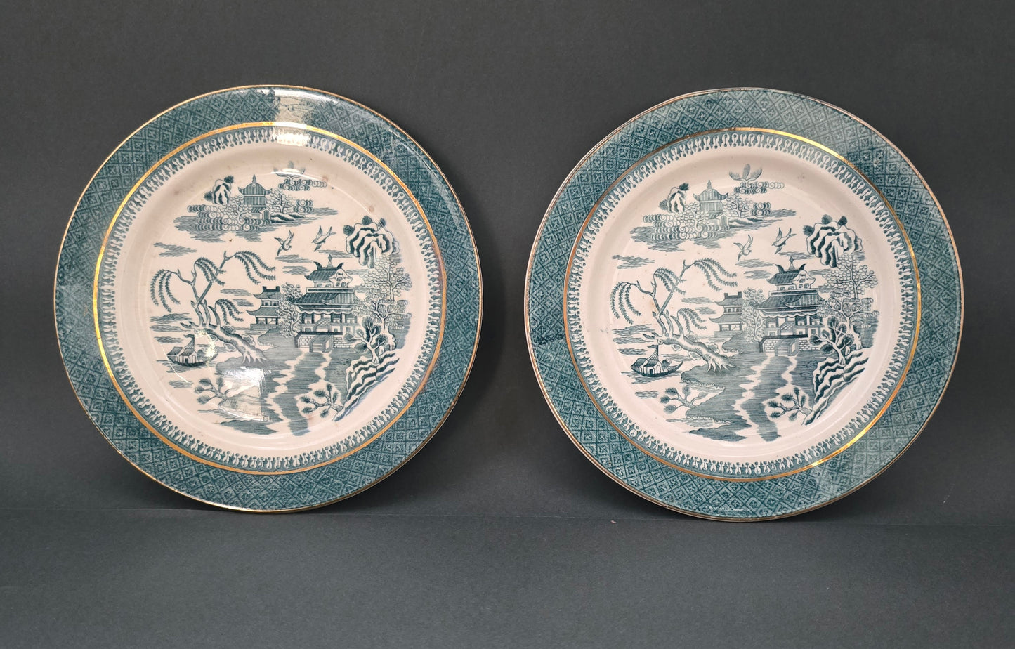 Early 19th Century Canton Chinoiserie Wall Plates - Pair with Gold Trim
