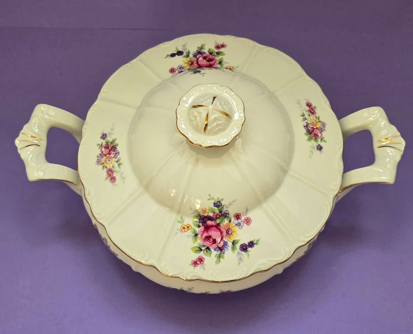 1950s Moritz Zdekauer Czechoslovakia Soup Tureen - Pale Yellow with Roses
