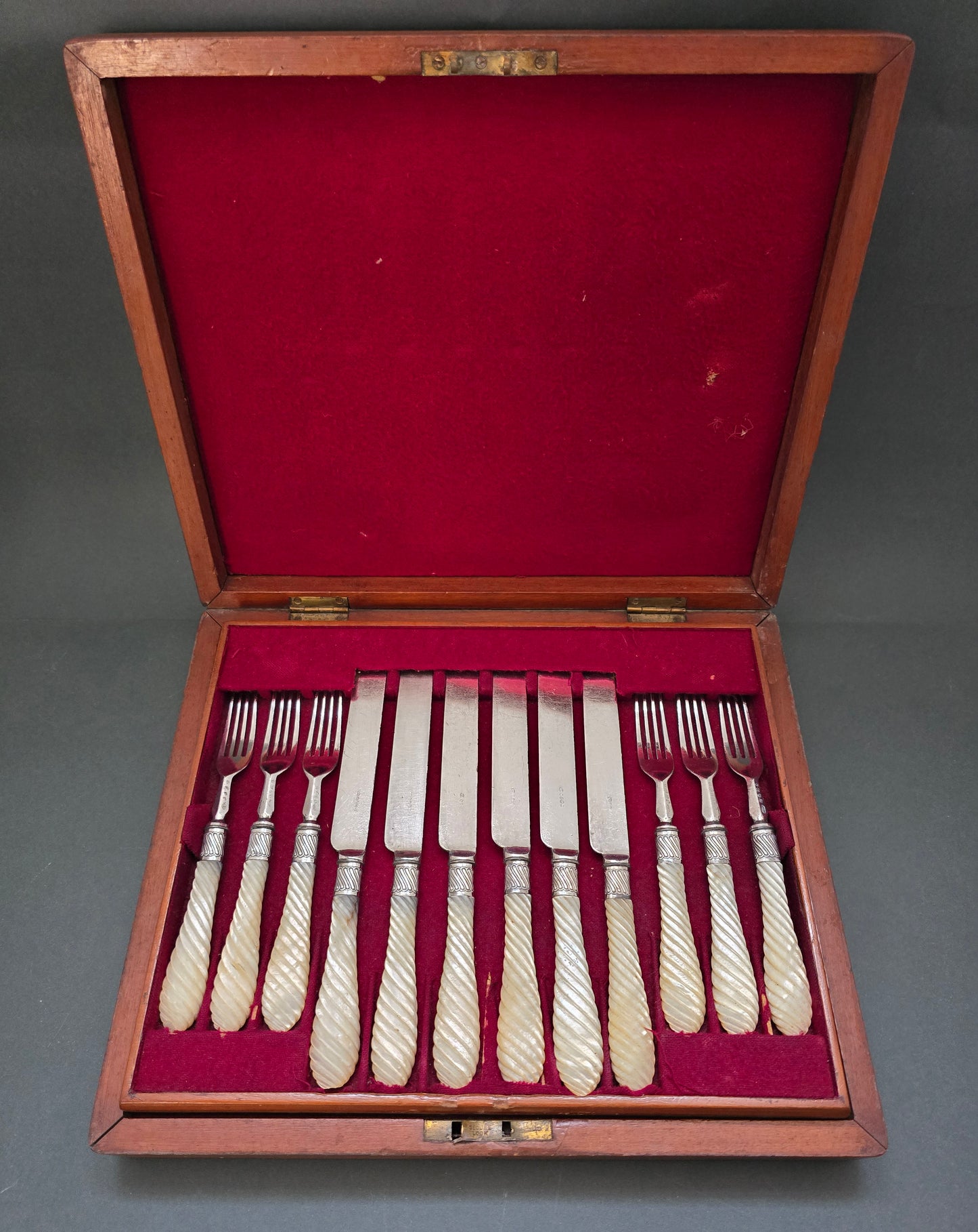 William Hutton & Sons Silver Plated Dessert Set with Mother of Pearl Handles in Original Case (1890)