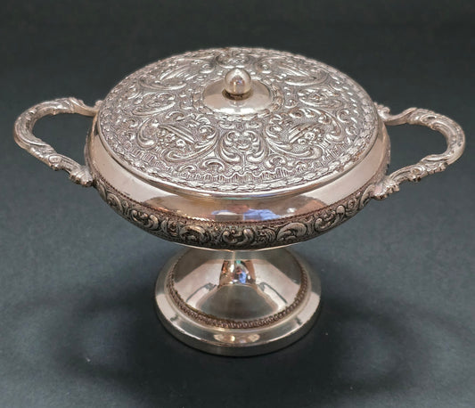 Antique Pewter Covered Serving Dish with Fleur de Lys Mark - Museum Quality Repoussé Work (1780-1840)