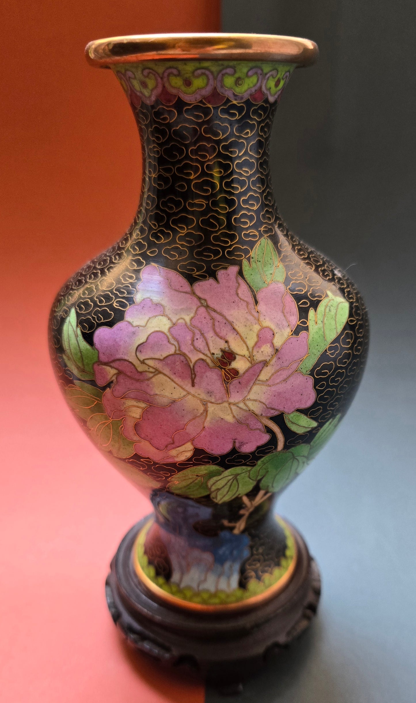 Chinese Black Cloisonné Vase with Wooden Stand – Peony on Midnight Ground, 1940s–50s