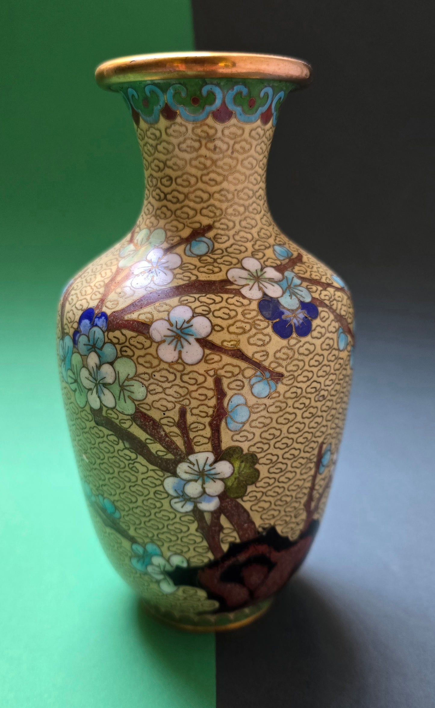 Chinese Cloisonné Vase – Peony & Ruyi Cloud Pattern, 1930s–40s