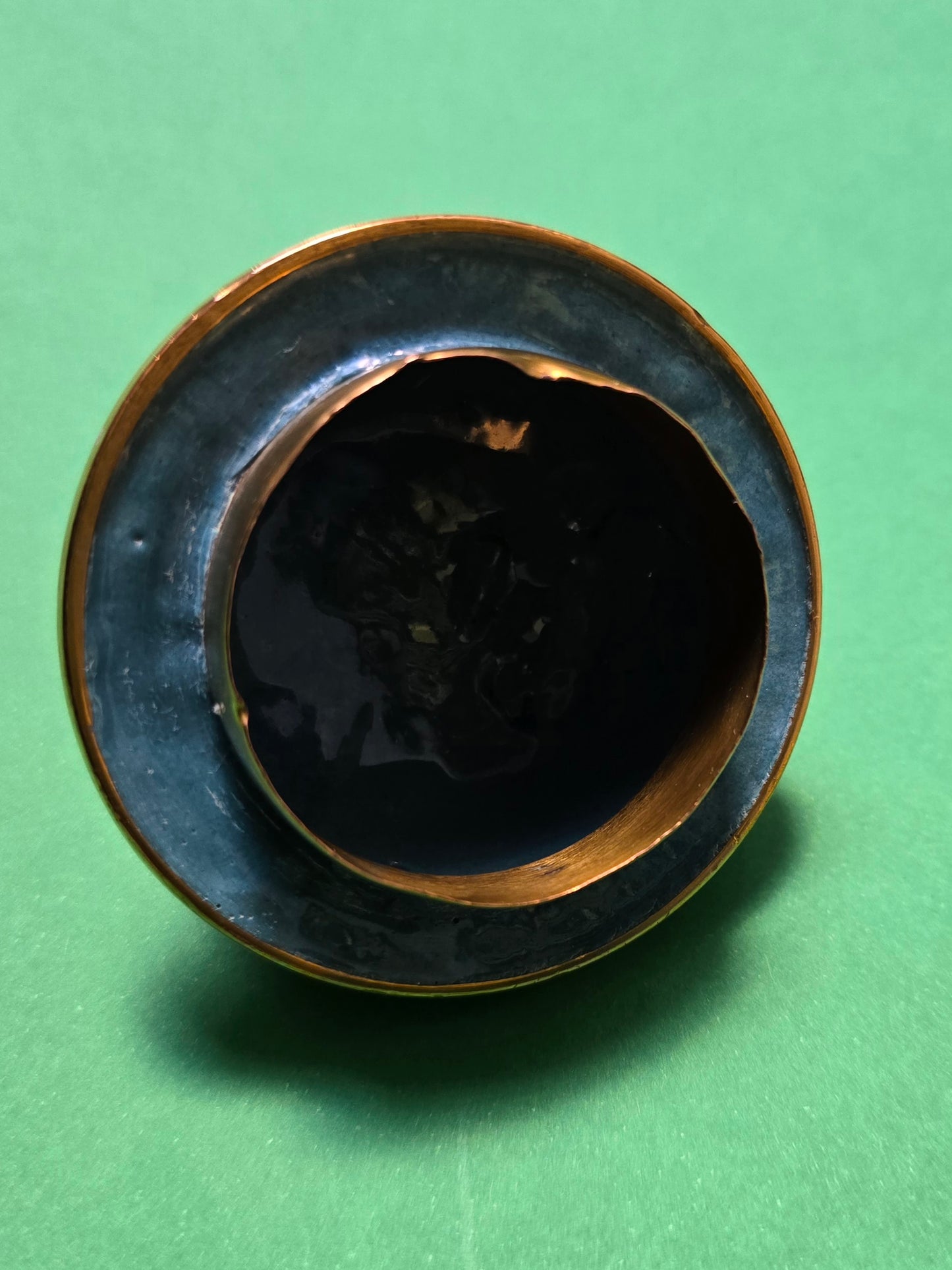 Chinese Cloisonné Vase with Lid & Wooden Stand – Peony & Ruyi Cloud Pattern, 1930s–40s