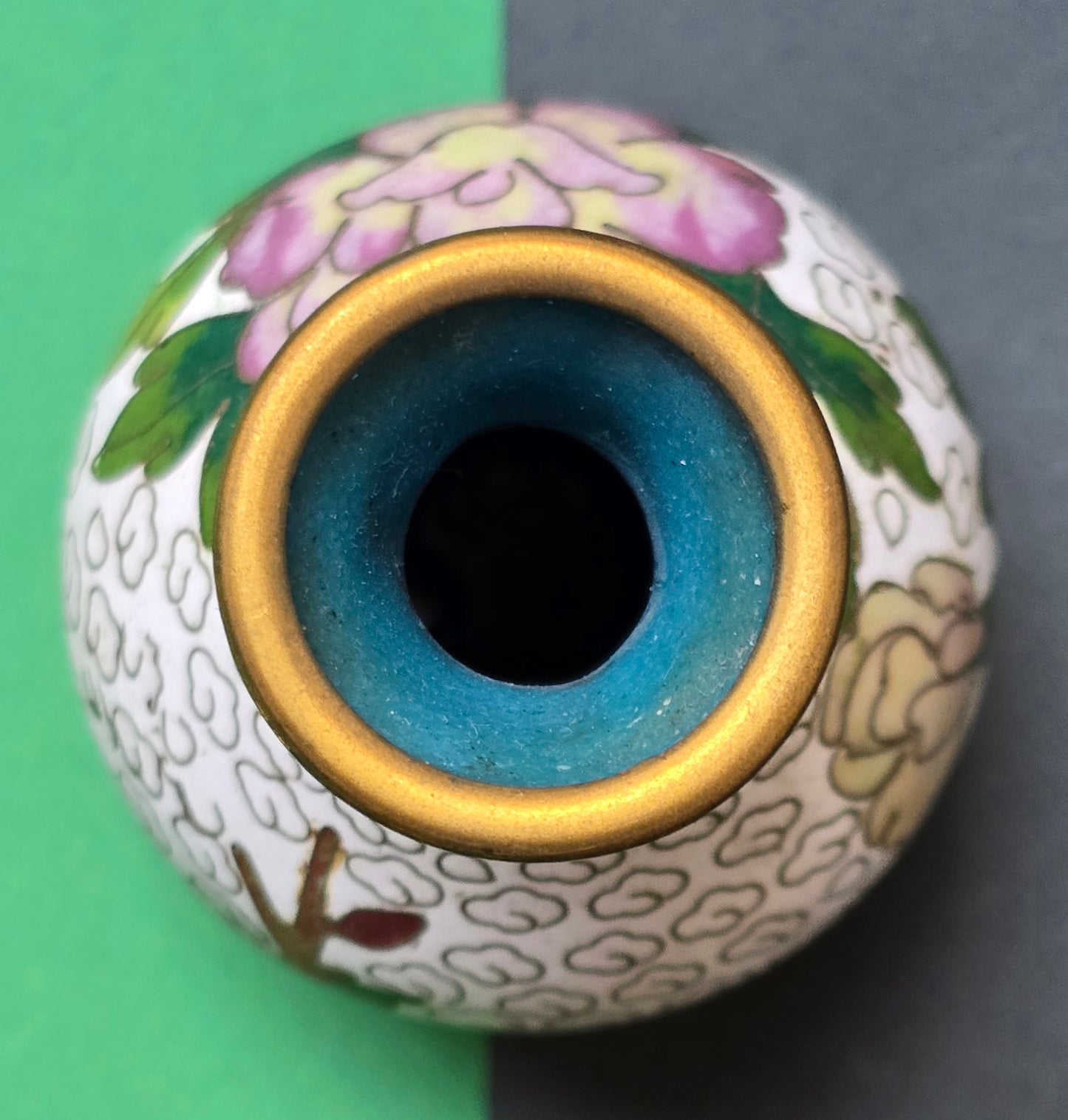 Chinese Cloisonné Miniature Vase – Peony & Ruyi Cloud Pattern, 1930s–40s