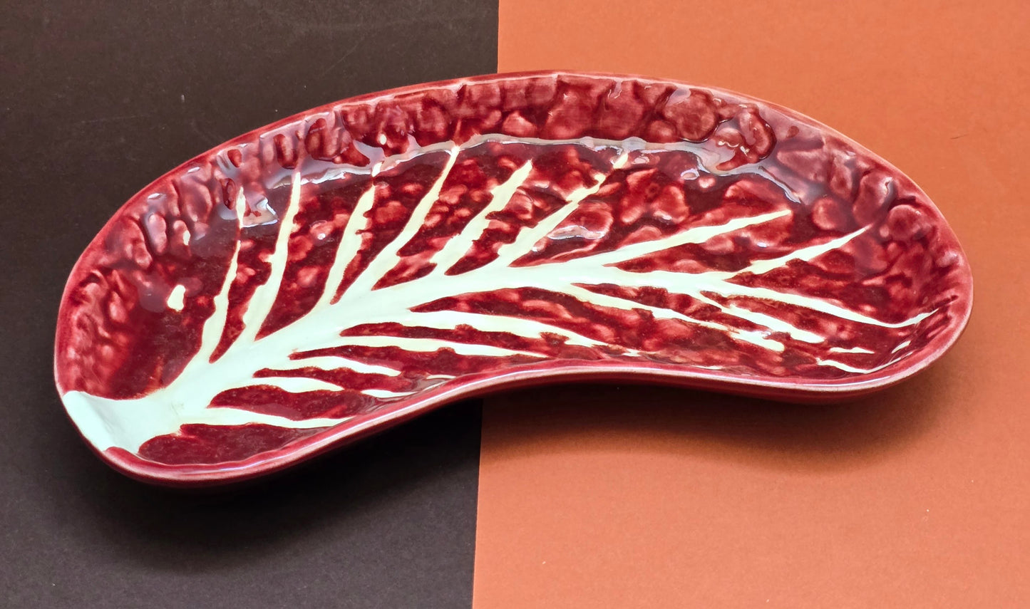 Casa Pupo Vintage Red Cabbage Leaf Kidney Dish – Portugal, 1970s