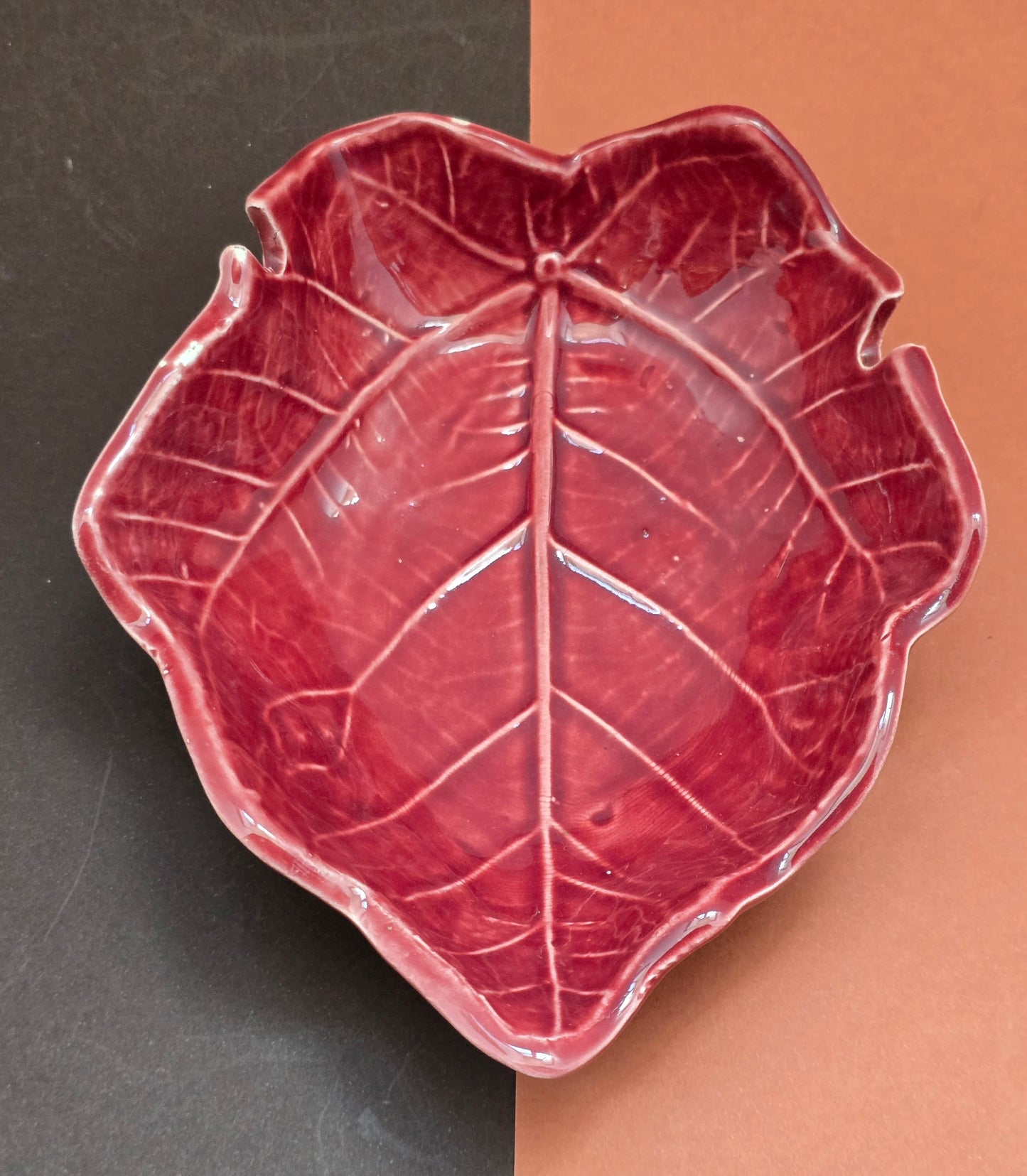 Casa Pupo Vintage Red Cabbage Leaf Deep Bowl – Portugal, 1970s