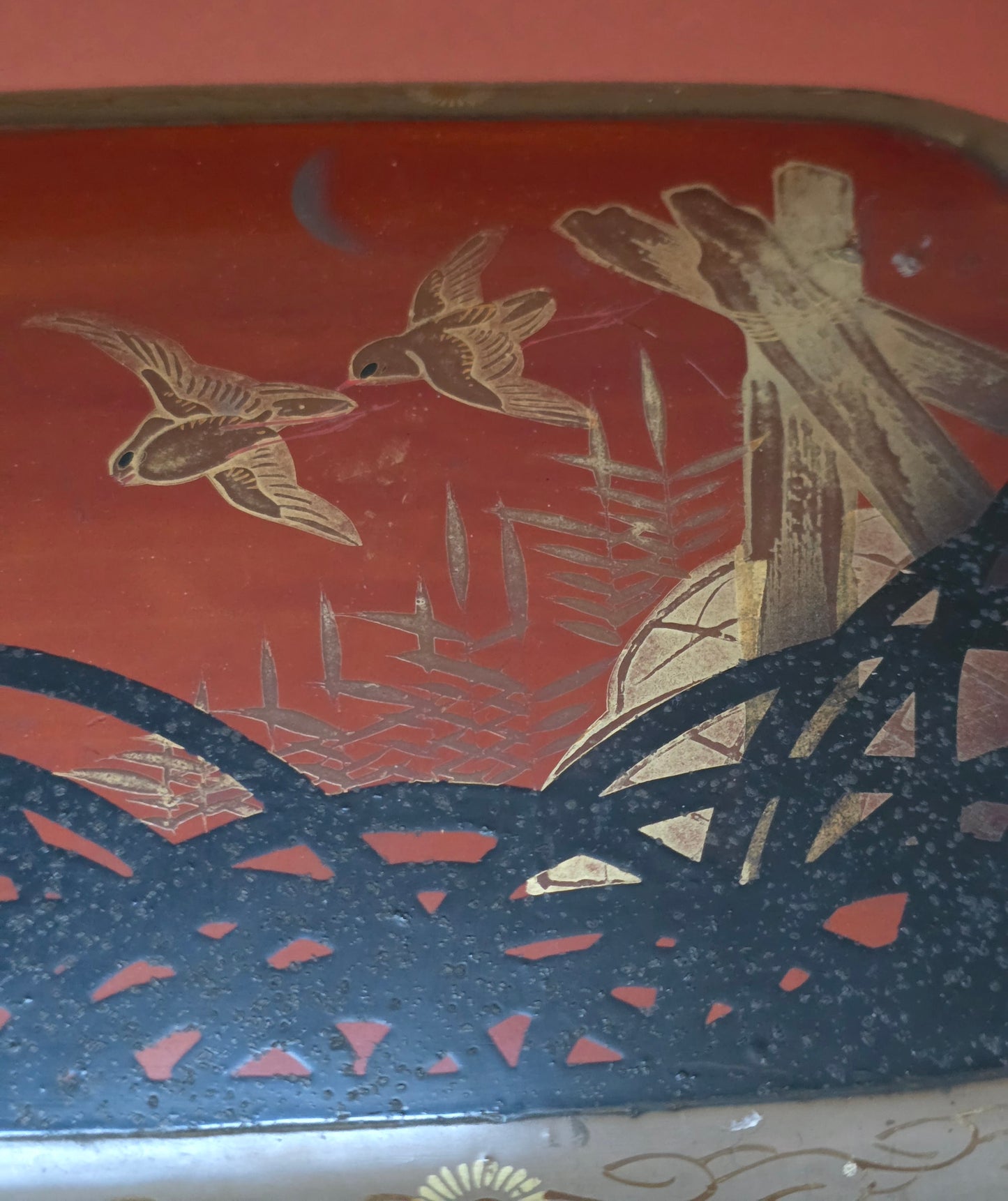 Japanese Lacquer Box with Maki-e Swallows & Reed Decoration – Meiji, c.1900