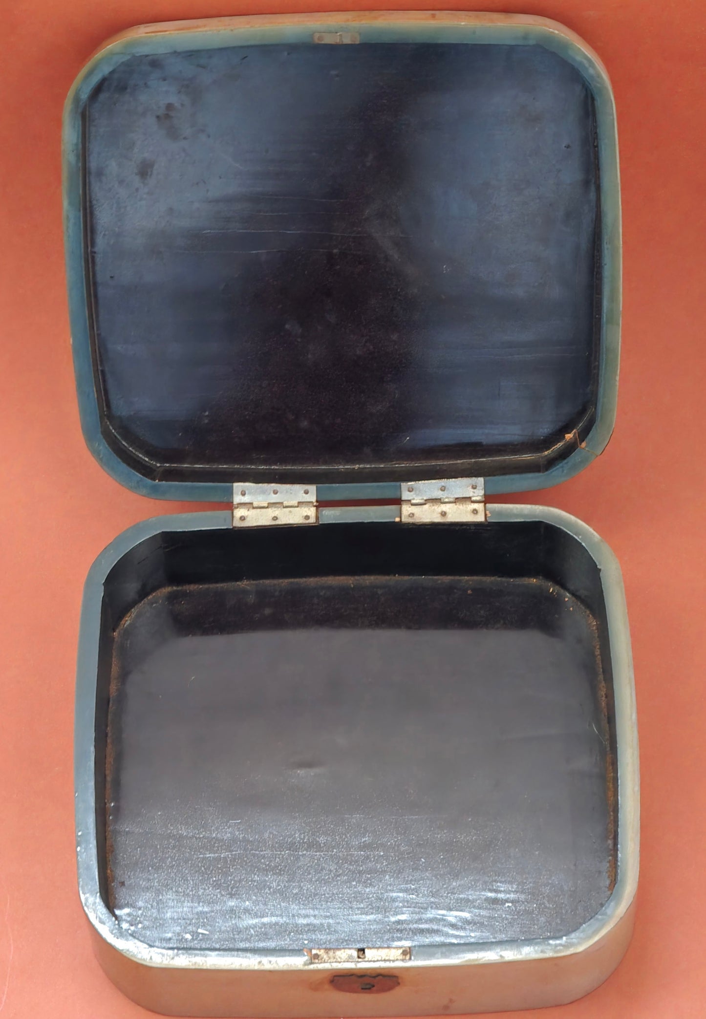 Japanese Lacquer Box with Maki-e Swallows & Reed Decoration – Meiji, c.1900