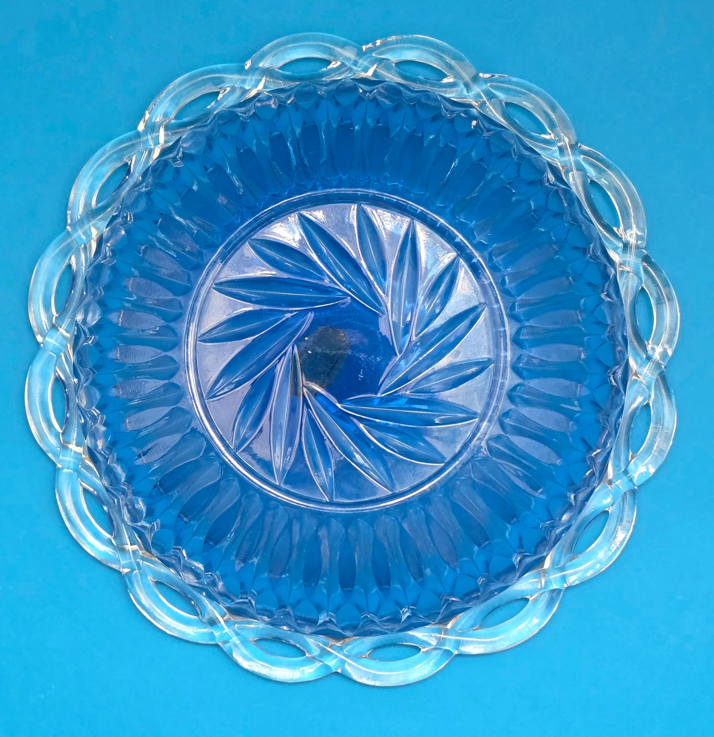Décor Cristallerie blue glass bowl Italy c.1960 – top view angle