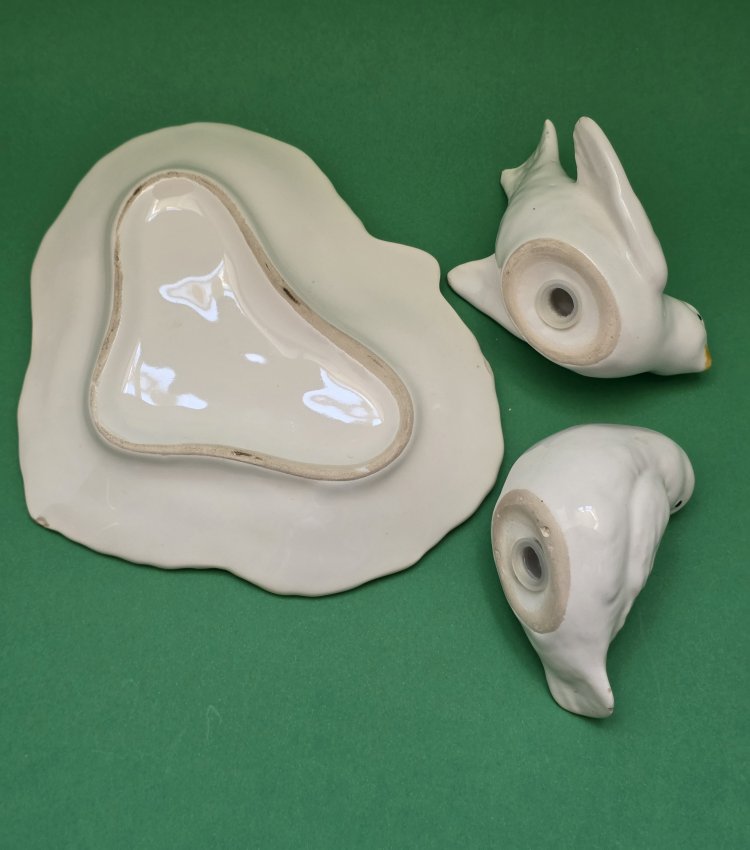 Vintage Ceramic Dove Salt & Pepper Set on Heart Dish – c.1960
