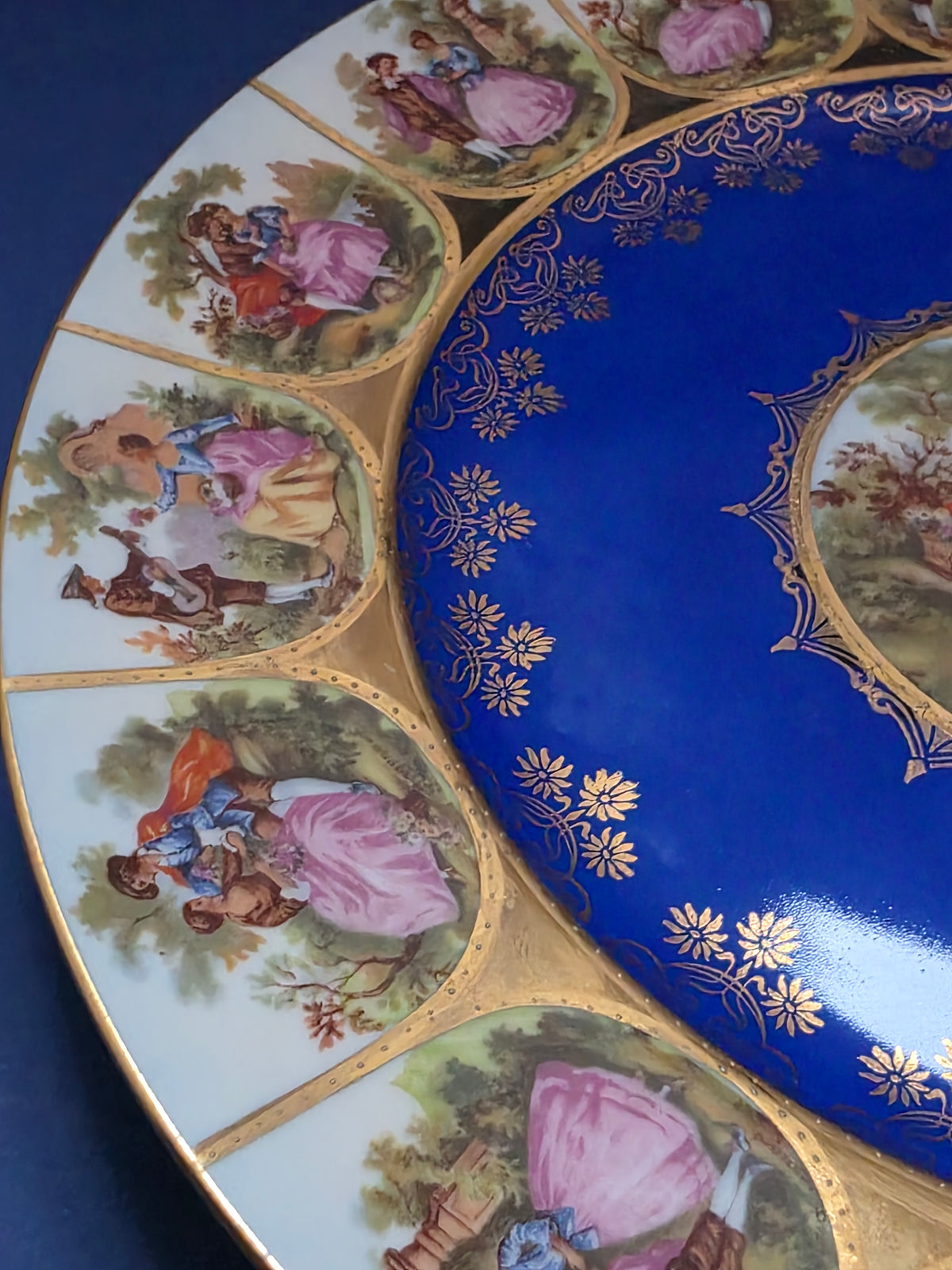 Vintage Karlsbad Cobalt Blue & Gold Plate, 28 cm | c. 1945–1950