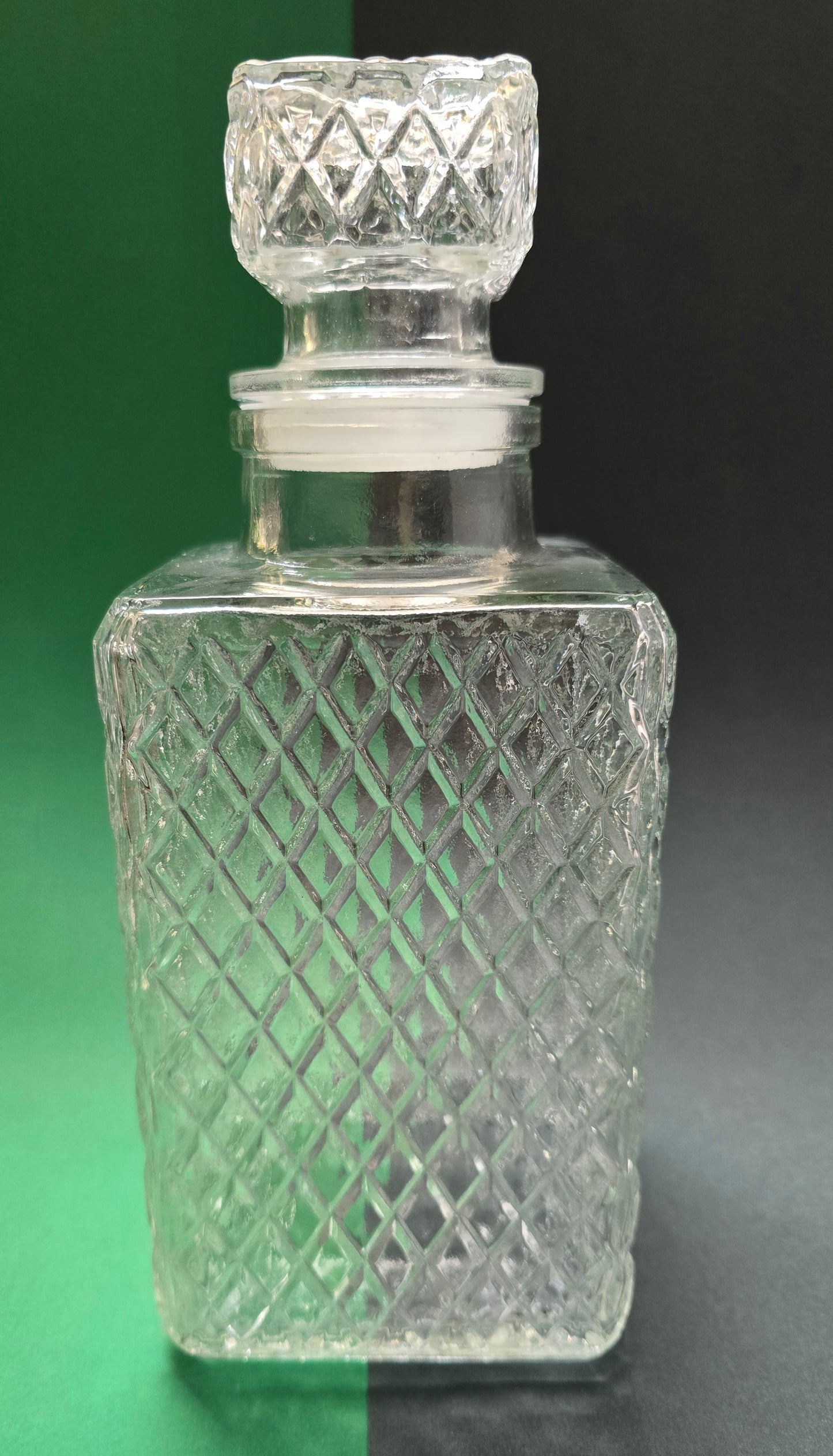Vintage Diamond-Cut Glass Decanter with Stopper – c.1970s