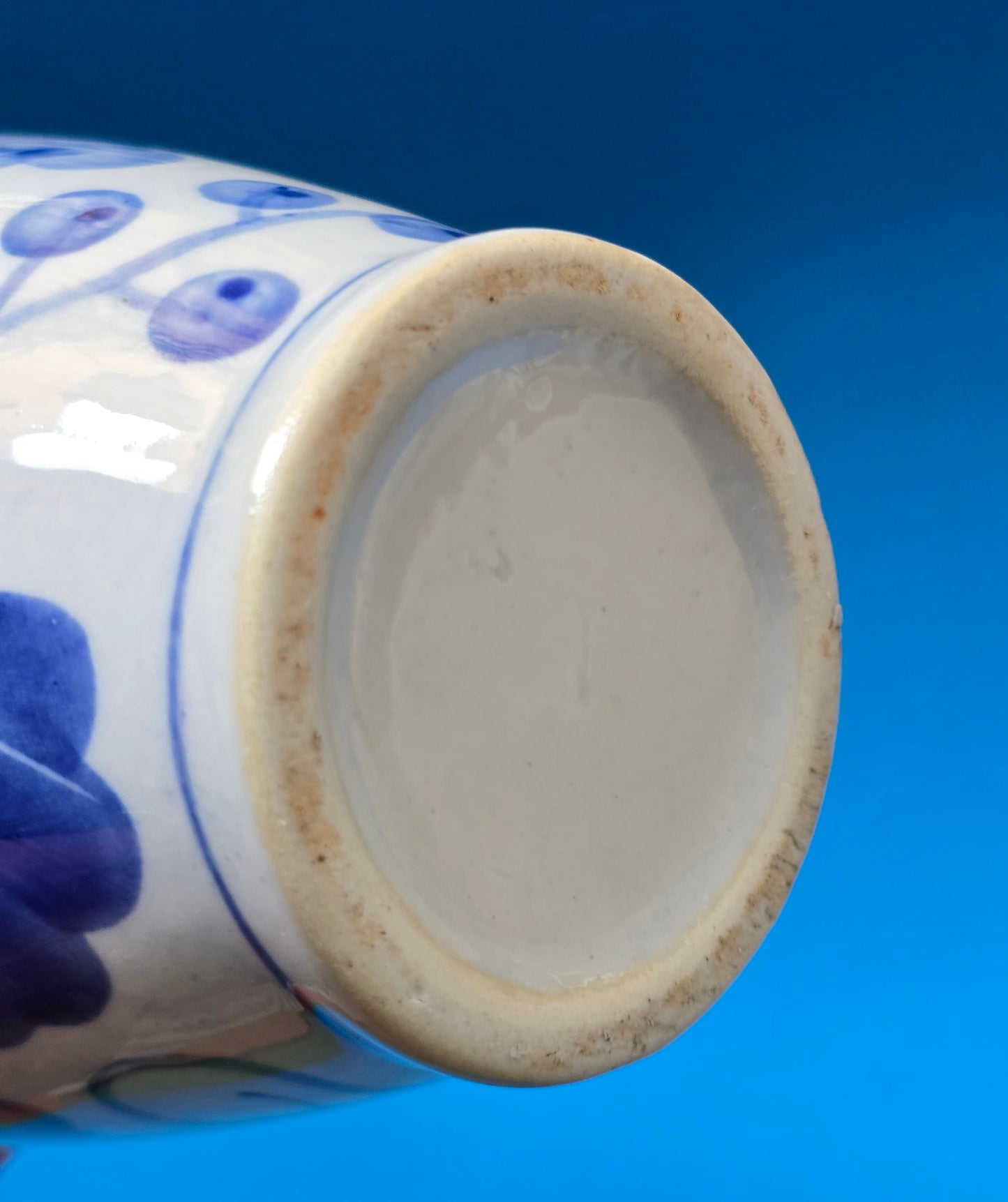 Chinese Export Porcelain Baluster Vase, Hand-Painted Grape Vine & Berries, c.1960
