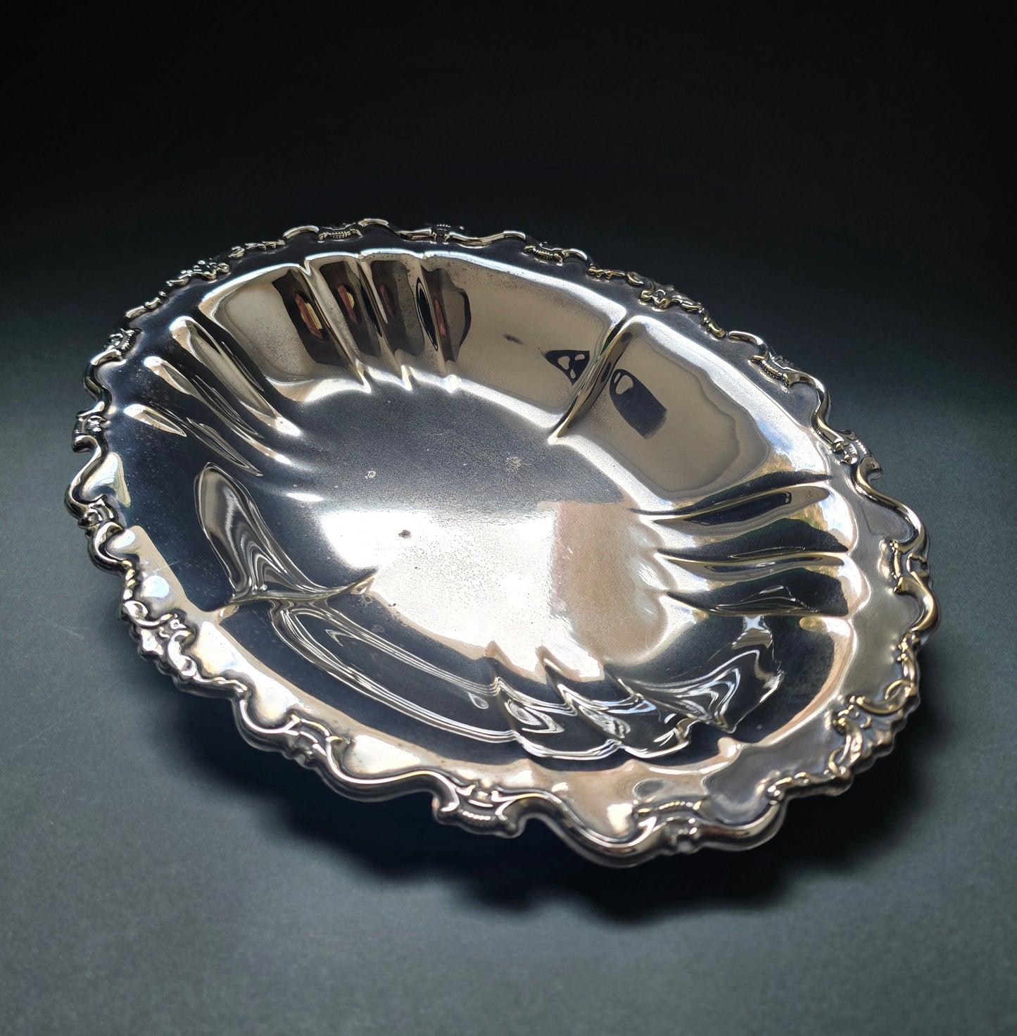 Sturges & Bladon Victorian Silver Plated Serving Dish – c.1890
