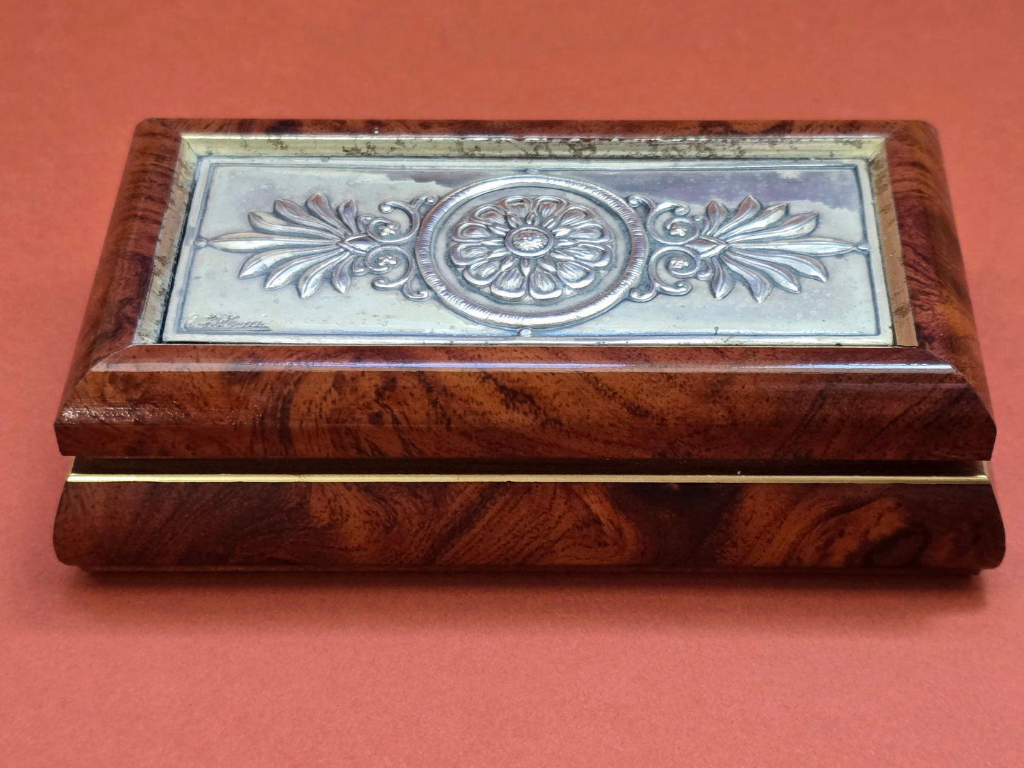 Italian Burr Walnut Box | Sterling Silver 925 Bas-Relief Lid | ACCA Italy | Limited Edition | c.1980s–90s