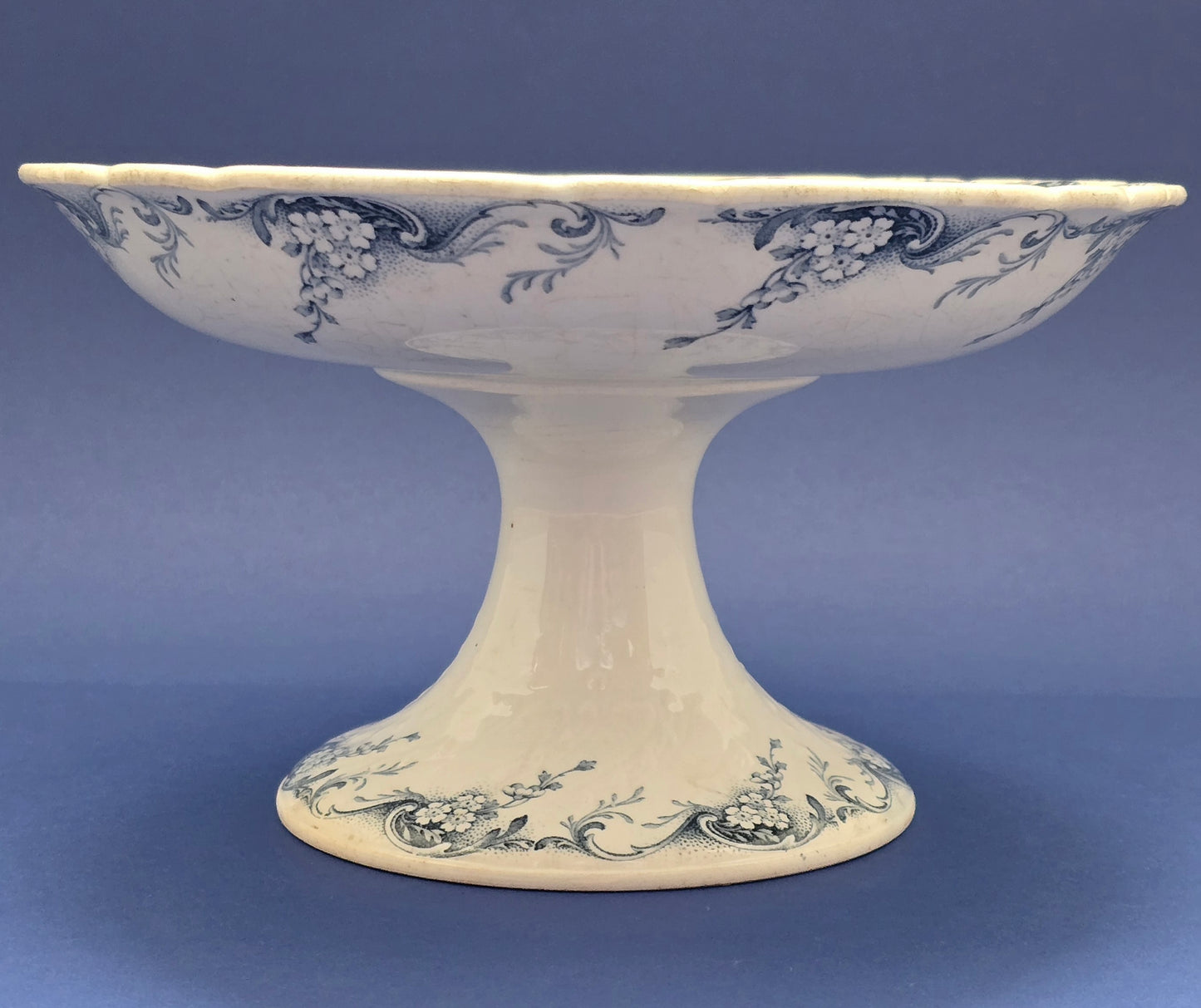 Keller & Guérin Angèle Antique Faience Tiered Cake Stand Set – c.1890, Lunéville