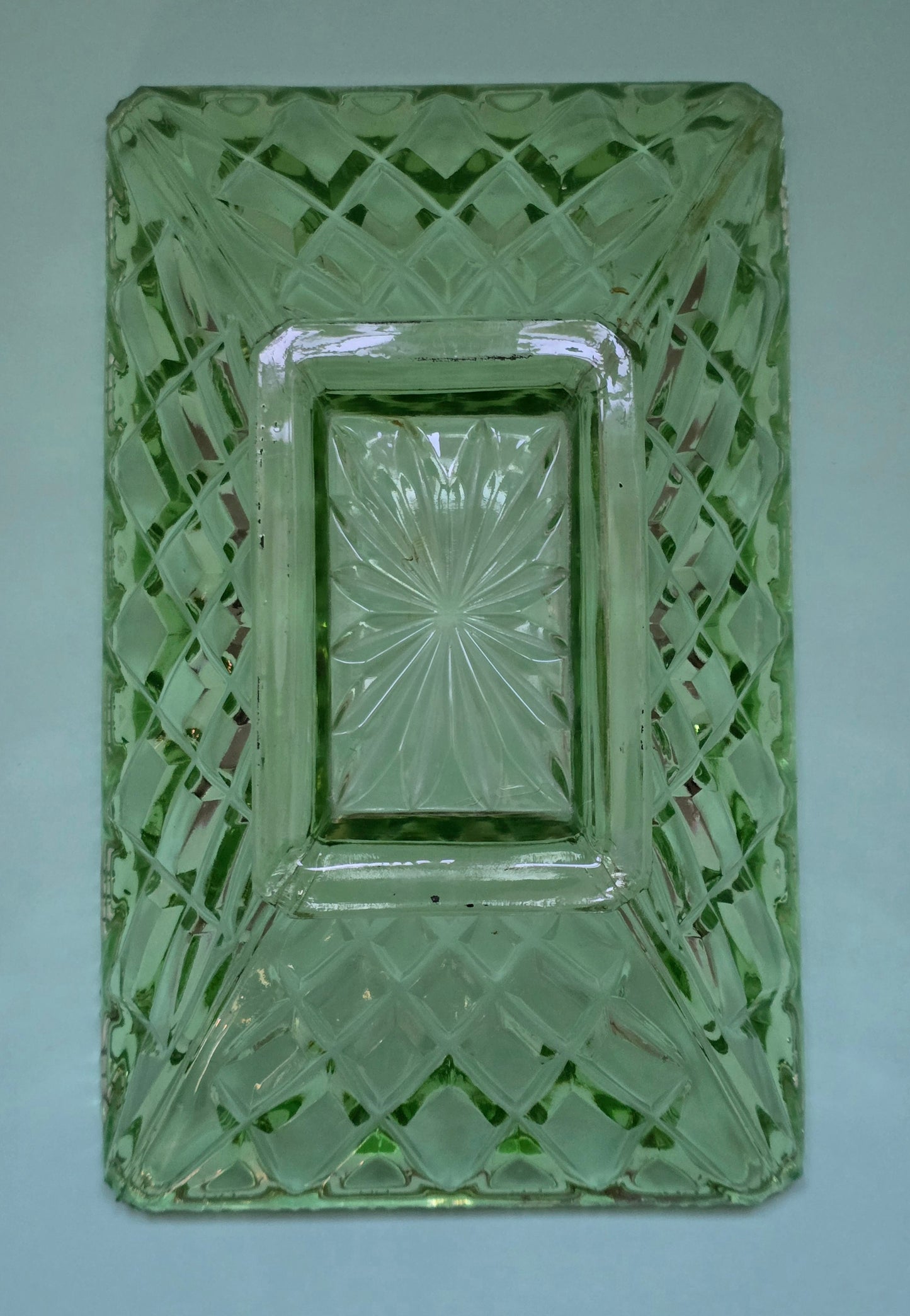 Davidson Art Deco Green Pressed Glass Fruit Bowl c.1930 – Minor Chip to Foot