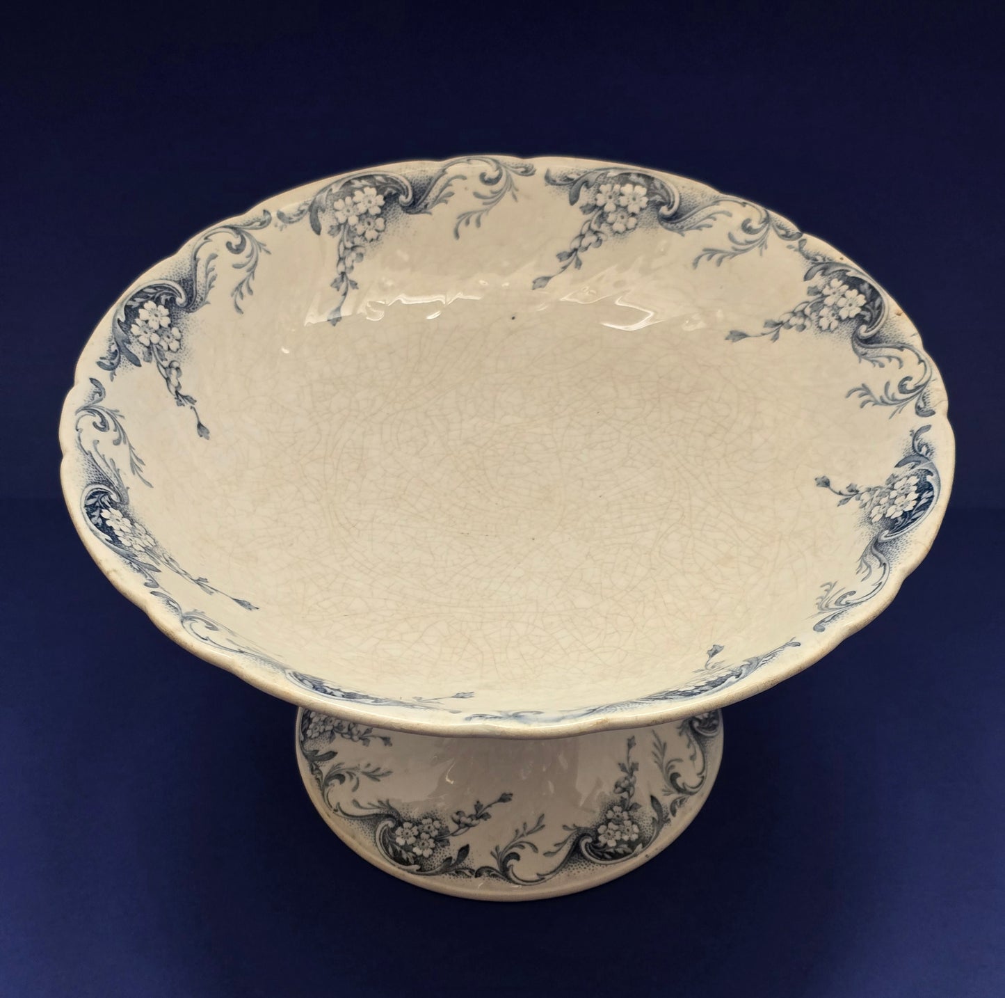 Keller & Guérin Angèle Antique Faience Tiered Cake Stand Set – c.1890, Lunéville