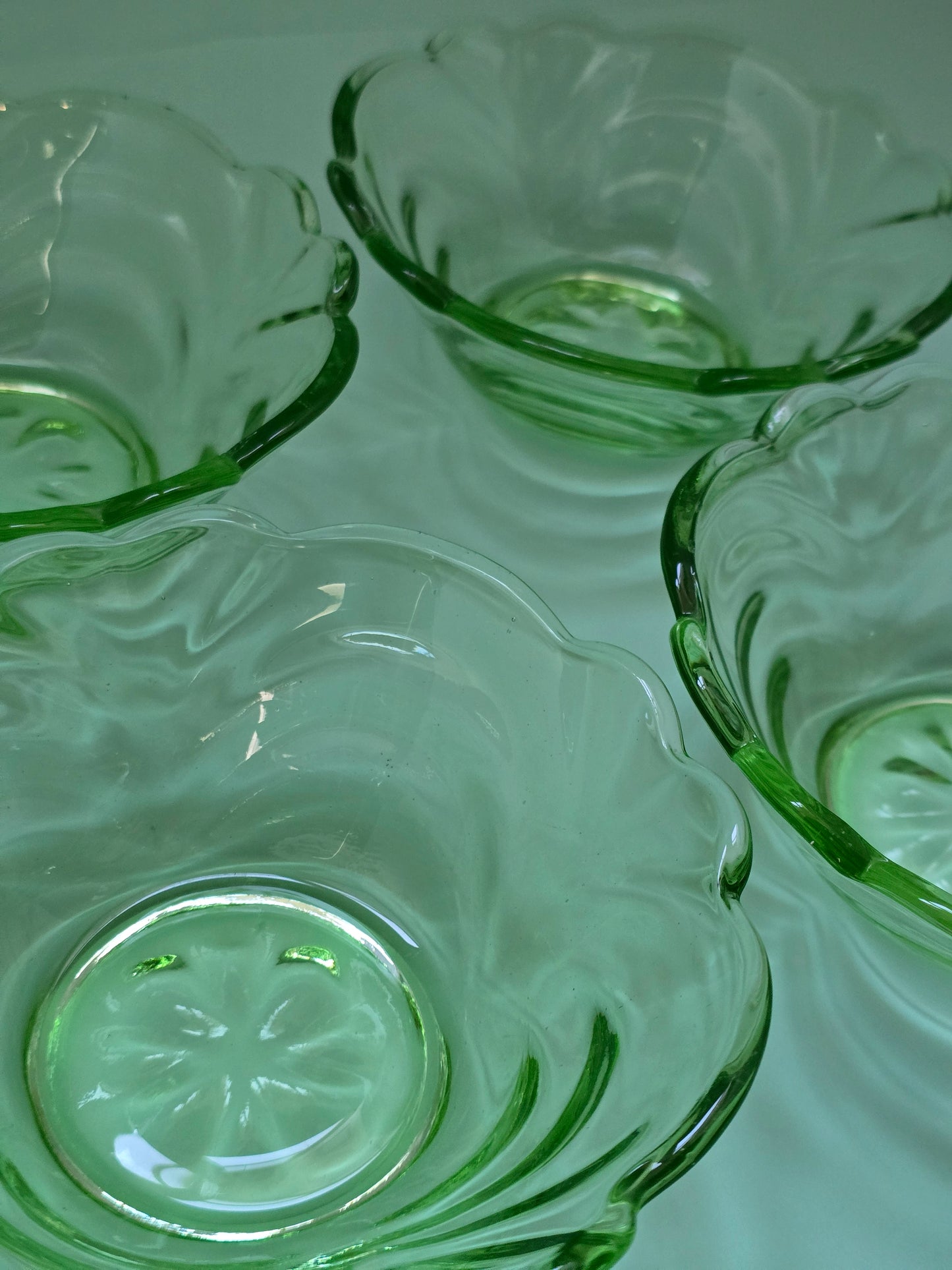 Davidson Art Deco Green Pressed Glass Dessert Bowl c.1930 – Sold Individually
